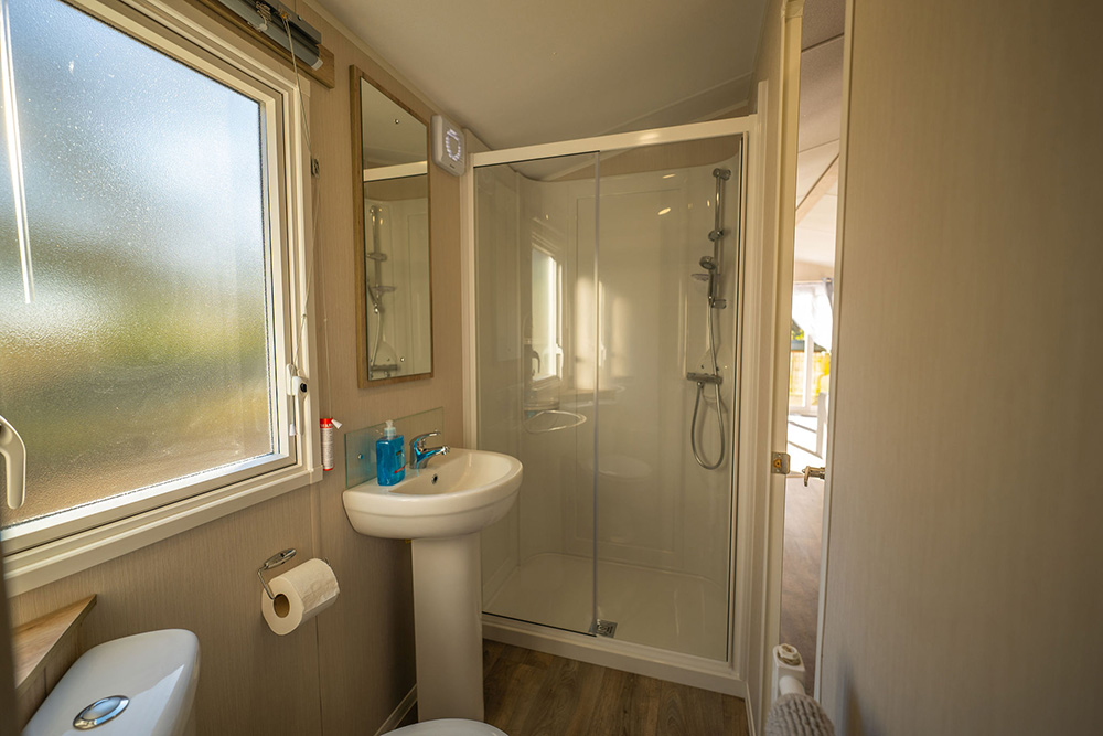 Holiday caravan bathroom